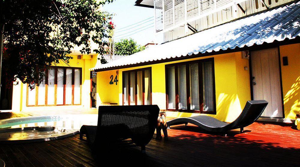 Smile House Guesthouse Chiang Mai Bagian luar foto